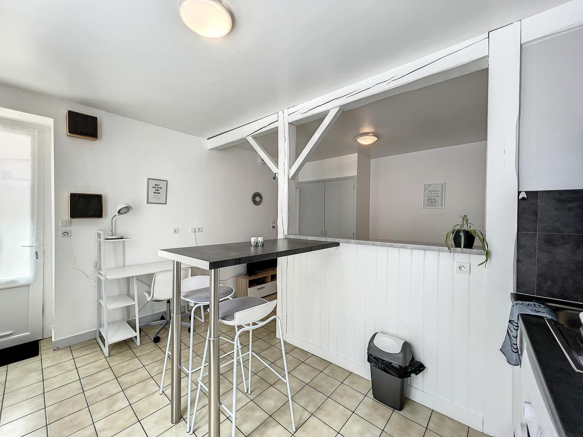 Les Bords Du Clain - Entree Autonome Studio Poitiers Extérieur photo