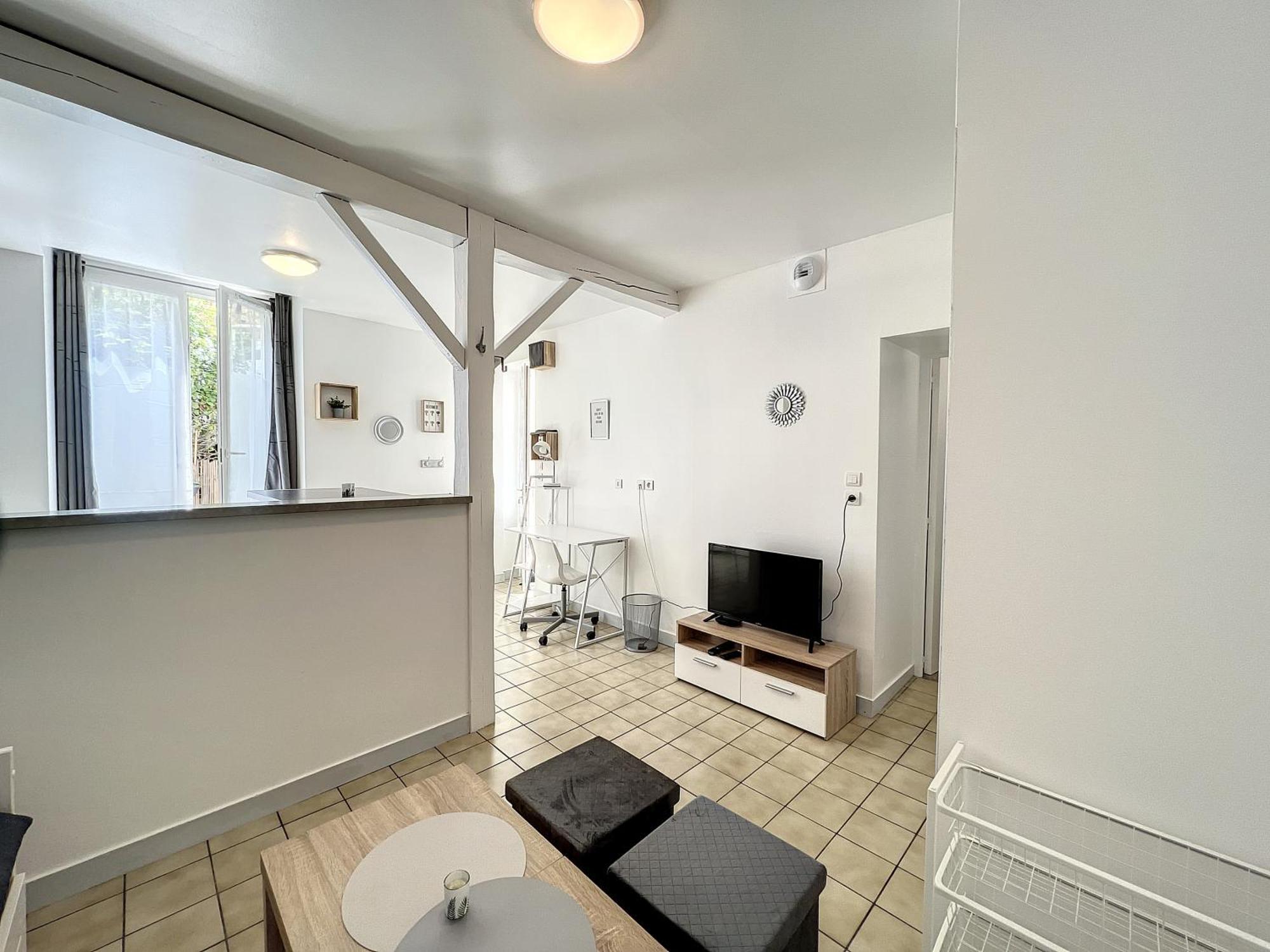 Les Bords Du Clain - Entree Autonome Studio Poitiers Extérieur photo